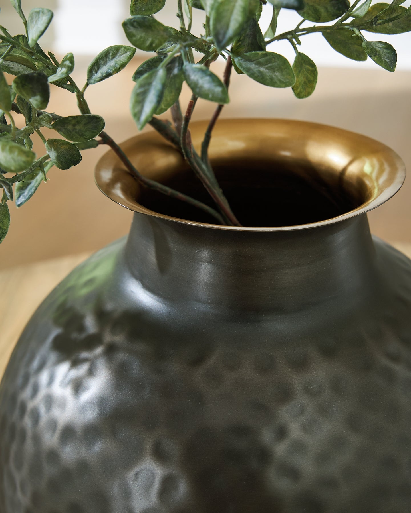 Ashley Express - Woody Vase