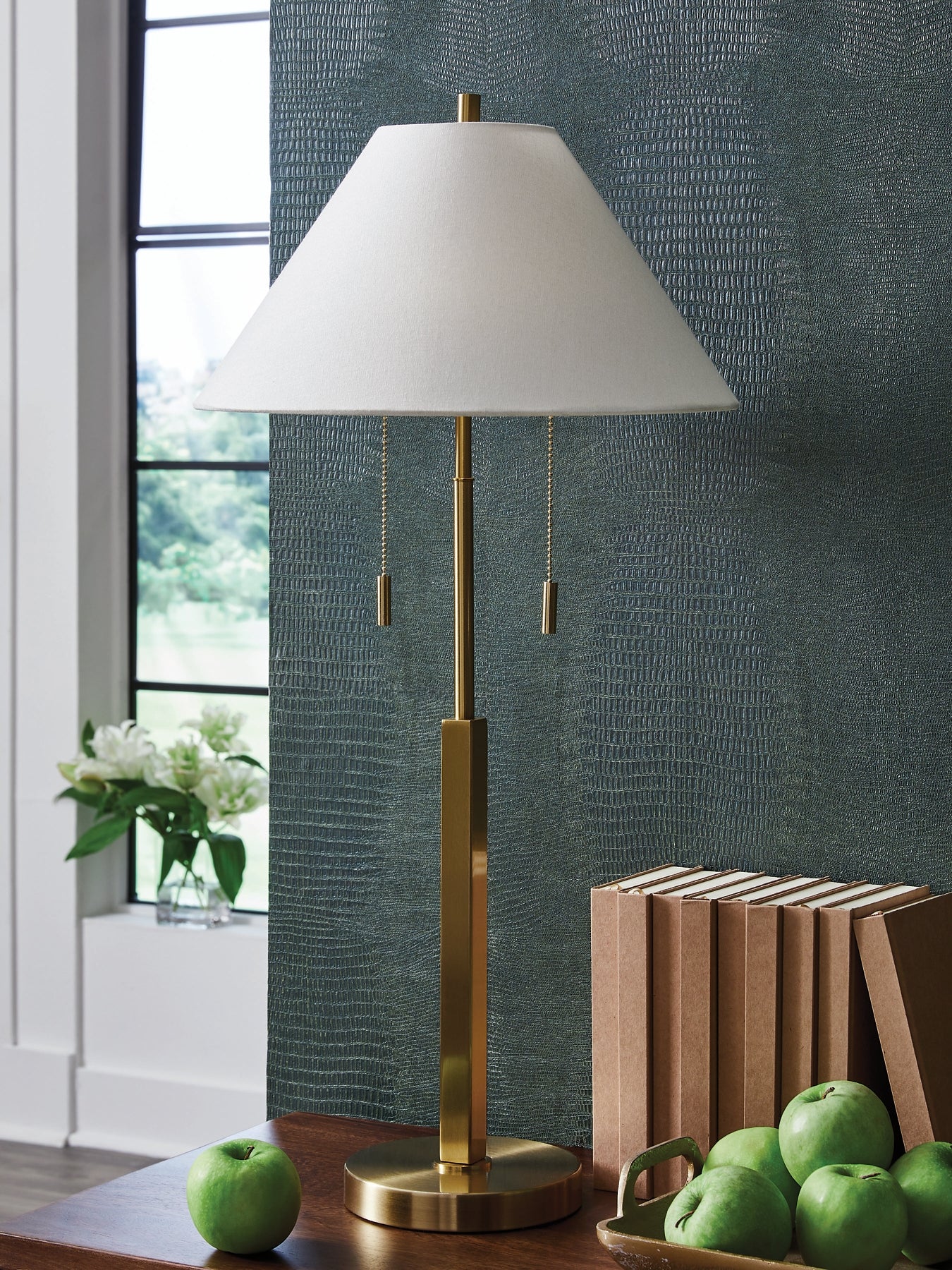Ashley Express - Haigwood Metal Table Lamp (1/CN)