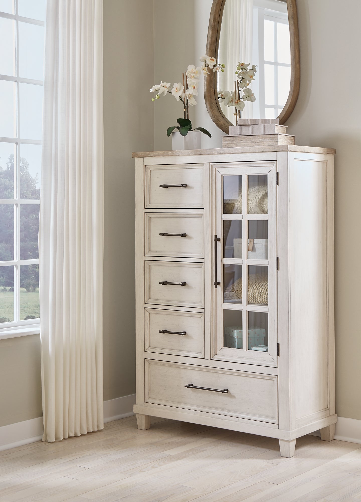 Shaybrock California King Panel Bed with Mirrored Dresser, Chest and Nightstand