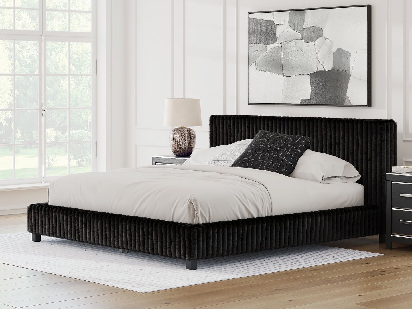 Zuraleus King Upholstered Bed
