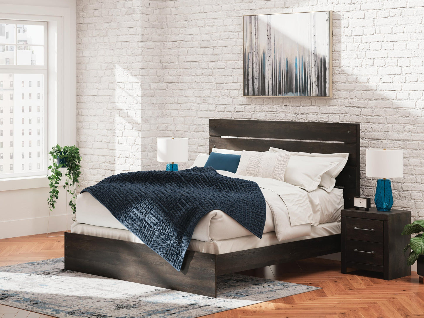 Hollivern King Panel Bed, Dresser, Mirror and Nightstand