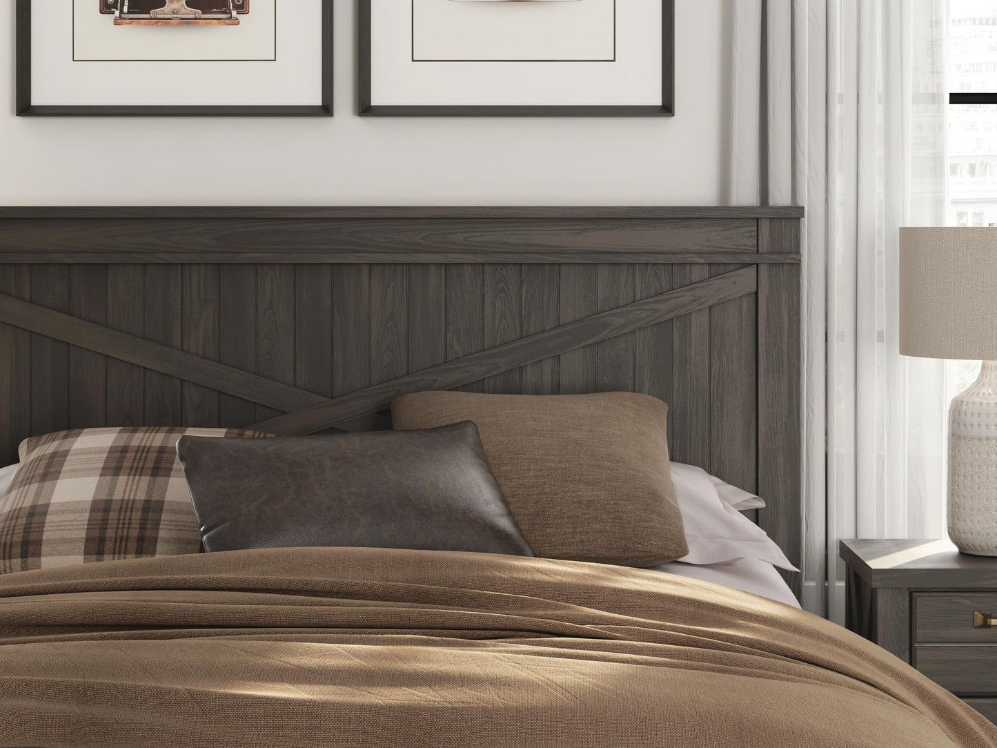 Vonitta Bay King Panel Storage Bed