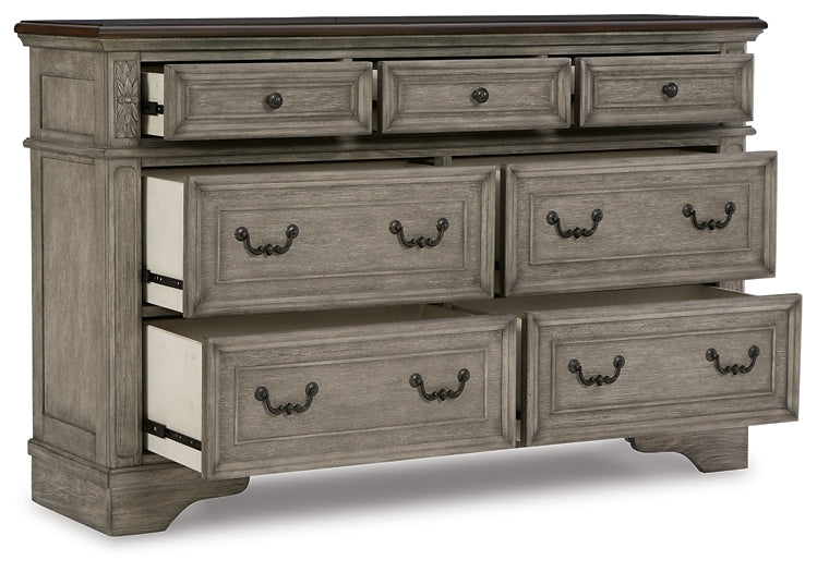 Lodenbay California King Panel Bed with Dresser